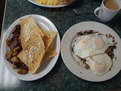 Shaker's Cafe And Restaurant