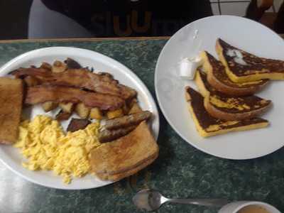 Shaker's Cafe And Restaurant