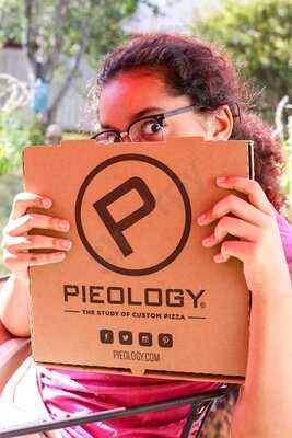 Pieology Pizzeria