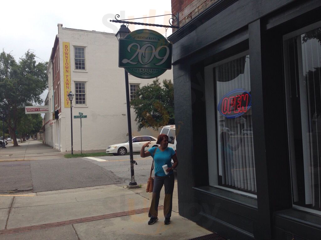Cafe 209