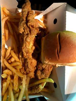 Southern Classic Fried Chicken