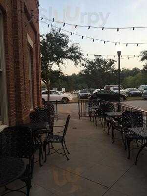 Charritos Bar And Grill