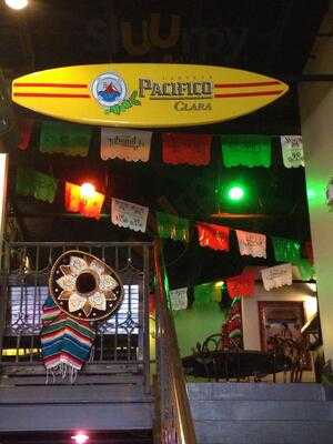 Charritos Bar And Grill