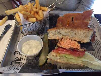 The Backyard Grub & Pub