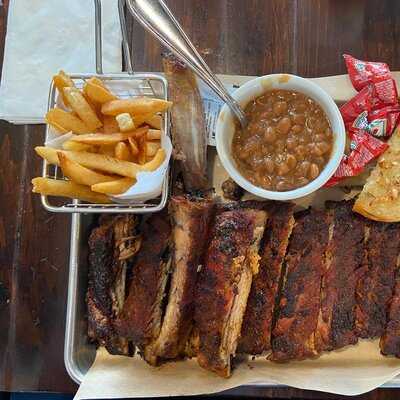 The Backyard Grub & Pub