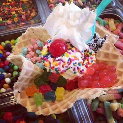 Freeze Frame Yogurt Shoppe