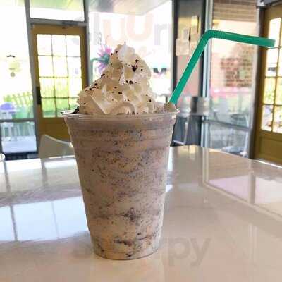 Freeze Frame Yogurt Shoppe