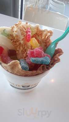 Freeze Frame Yogurt Shoppe
