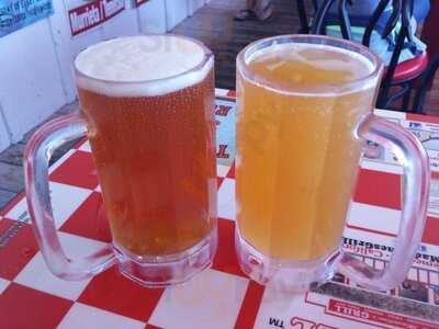 Mad Madeline's Grill