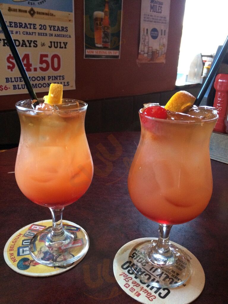 Crosstown Pub And Grill