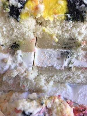 Julia's Homestyle Bakery