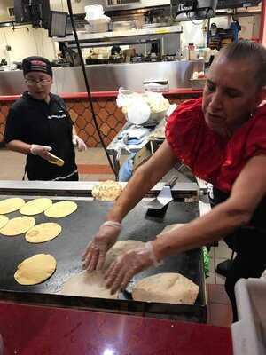 Ponchos-mexico Nuevo Restaurant