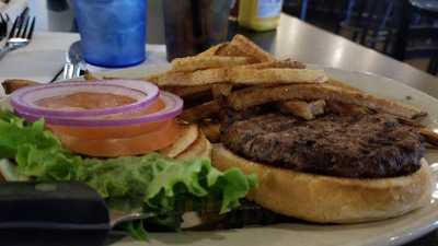 Half Penny Bar & Grill