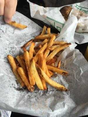 Jake's Burgers And Beer