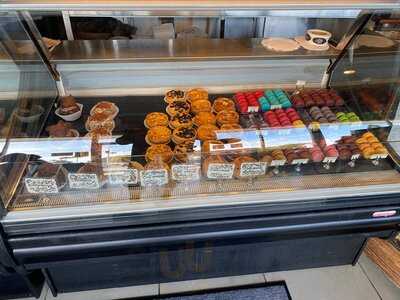 Les Petits Pleasures