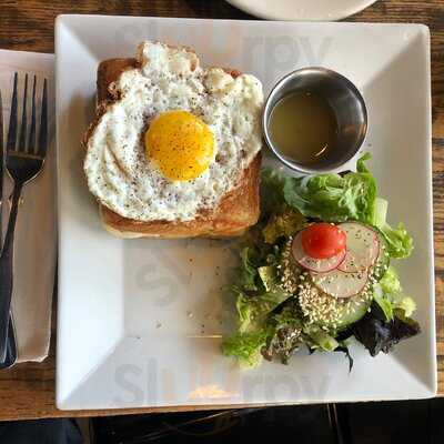 Les Petits Pleasures