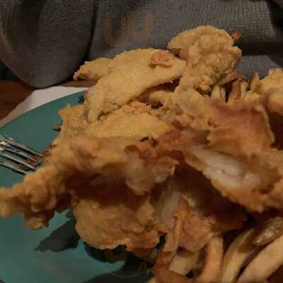 Larry's Main Entrance Restaurant