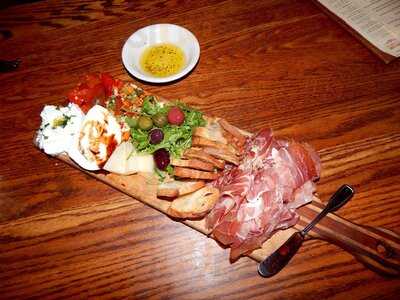 The Corner Room Kitchen & Bar