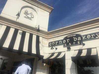 Corner Bakery Cafe