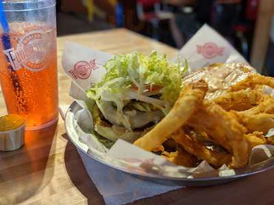 Fuddruckers