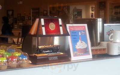 2 Toots  Train Whistle Cafe