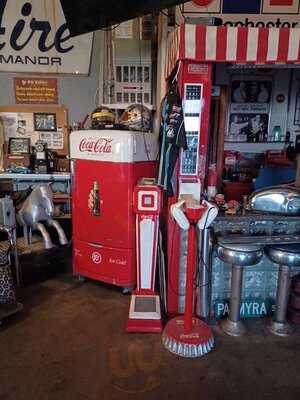 Route 66 Motorheads Bar And Grill, Museum And Entertainment Complex