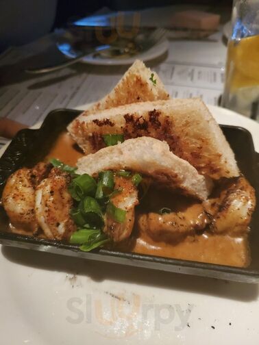 Boulevard American Bistro