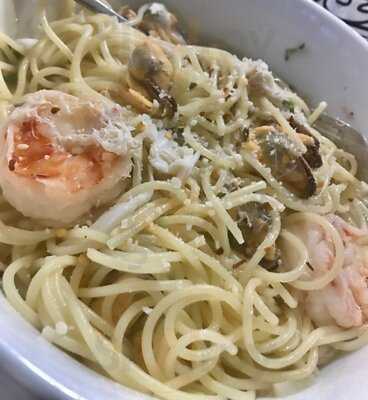 Scalessa's My Way Old School Italian Kitchen