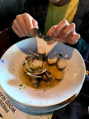 Rivets American Grill