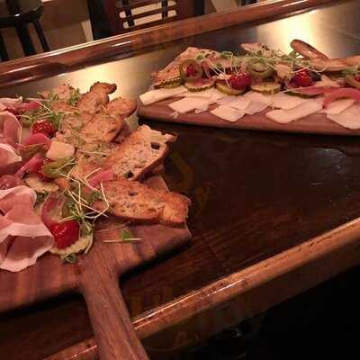 The Muse Bar & Kitchen