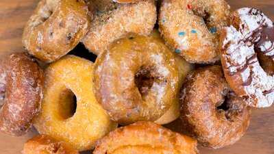 Lamar's Donuts And Coffee