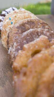 Lamar's Donuts And Coffee