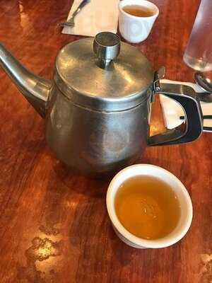 Toys Chinese Cafe And Bakery