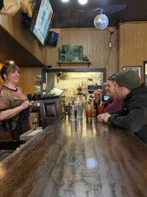 Congress Bar & Grill