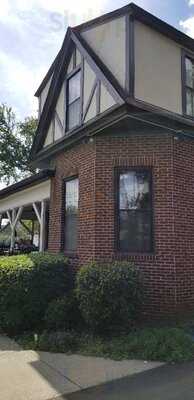 Country Life Vegetarian Restaurant & Natural Food Store