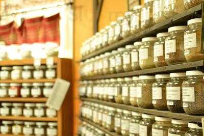 Country Life Vegetarian Restaurant & Natural Food Store