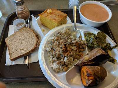 Country Life Vegetarian Restaurant & Natural Food Store