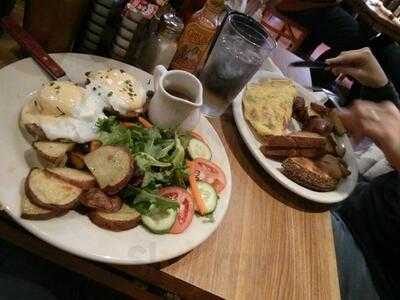 Lena's Cafe And Confections