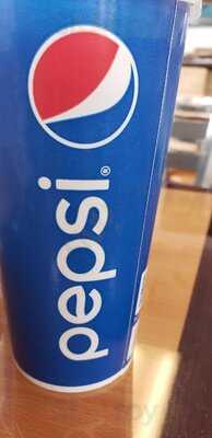 Nancy's Burgers & Fries