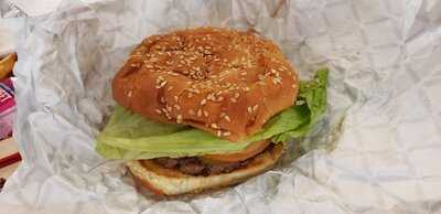 Nancy's Burgers & Fries