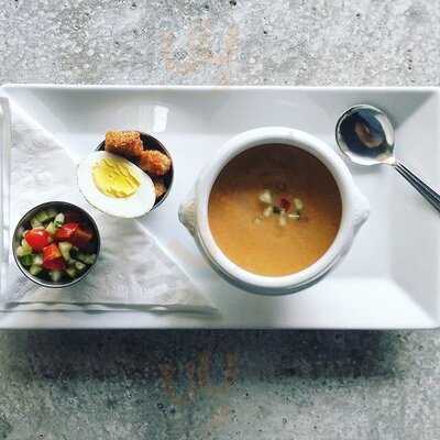 Alpin Beer & Wine Bistro