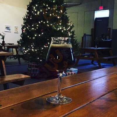 Oxbow Blending & Bottling Tasting Room