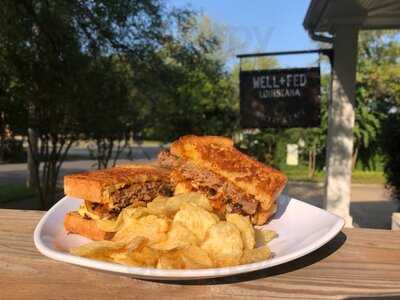 Well Fed Louisiana Juicery And Cafe