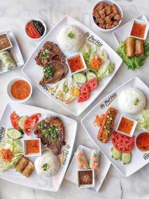 Pho Hoa Noodle Soup & Jazen Tea