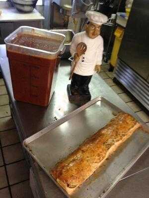 Maple Giant Grinder & Pizza