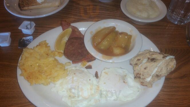 Cracker Barrel Old Country Store