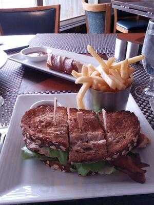 Zephyr On The Charles