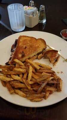 Bernard's Gastropub & Eatery