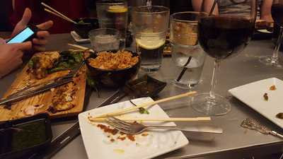 Rock-n-sake Bar & Sushi