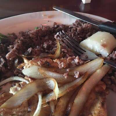 El Criollo Bar & Grill